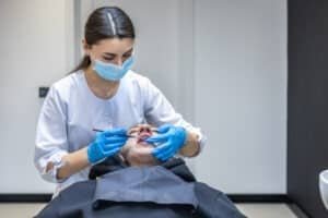 Extracted-Tooth-Replacement